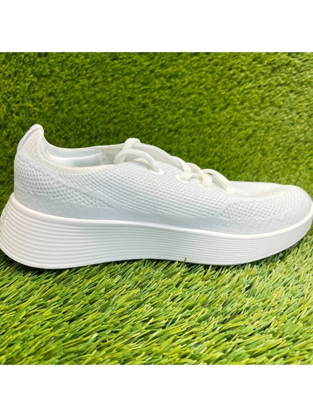 Allbirds Tree Runner Go Womens Size 9 White Athletic Running Shoes Sneakers